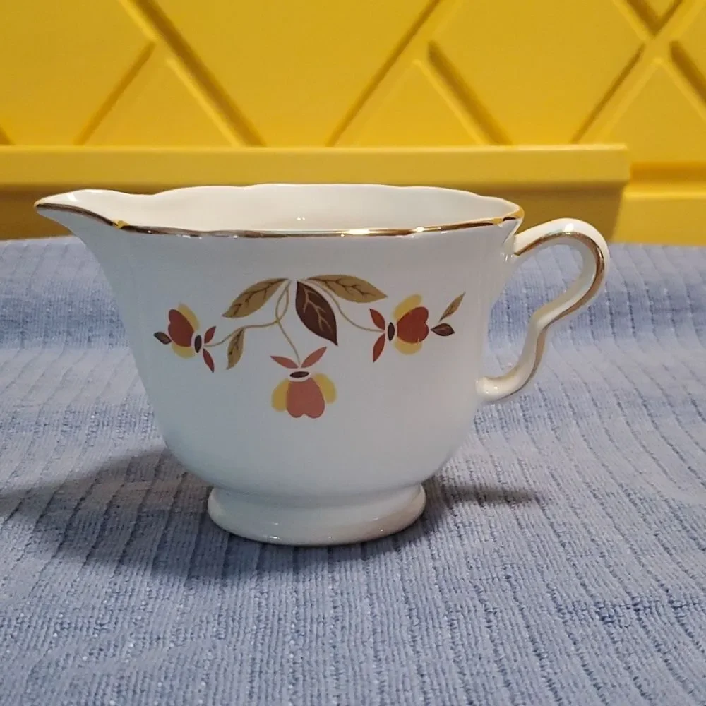 VTG Hall Jewel Tea Autumn Leaf Ruffled D Creamer Mary Dunbar USA